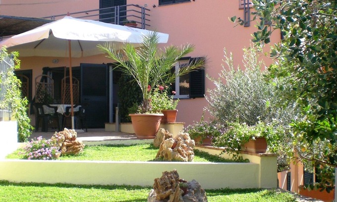 Marina di Maratea Apartment | Maratea - Scenic House Steps from the Ocean with Breakfast