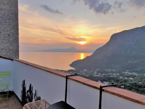 Maratea Apartment | Oceanfront Maratea Sunset Suite with Pet-Friendly Perks
