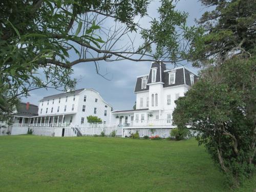 North Head Hotel | Pet-Friendly Marathon Hotel: Rated 8.6/10 for Families