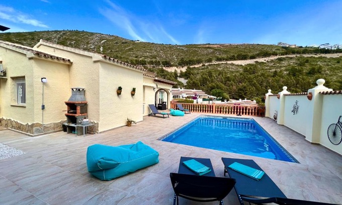 L'Alcassar Villa | Scenic Maravilla Solar Villa with Ocean View near Moraira
