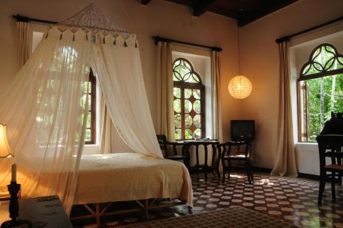 Aguada Fort Area House | Oceanfront Marbella Guest House with Breakfast & Fireplace