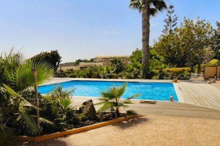 Guia de Isora House | Spacious Holiday Retreat with Family-Friendly Amenities