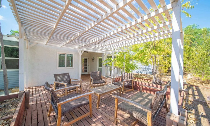 Cabazon House | Relaxing Retreat @ Marbella Lane - 4BR by Morongo Casino