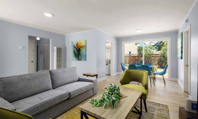 Cambrian Park House | @ Marbella Lane - Alluring & Spacious 3BR Home