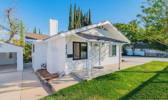 Yorba Linda House | @ Marbella Lane - Classy 3BR Jewel w/Open Vibe