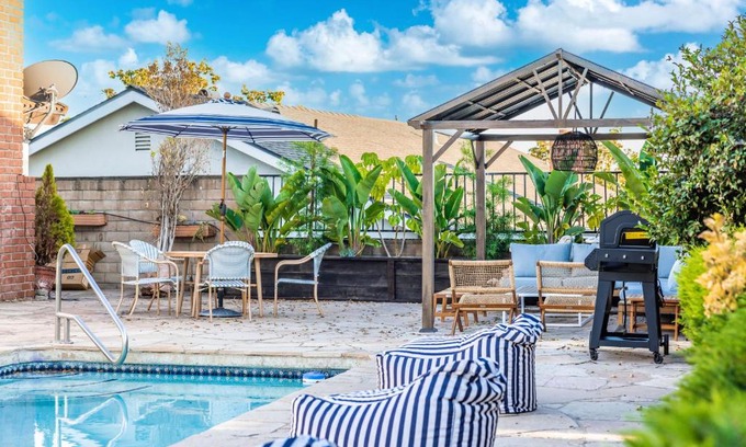 Fullerton House | Vibrant @ Marbella Lane - Chic Designer Home with Pool