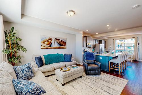 Morehead City House | Marbella: Guest Rated 10/10 with Pool & Family-Friendly Fun