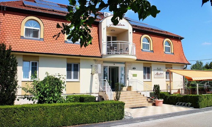 Hegyko Bed & Breakfast | Discover Marben Panzió: 4-Star Oceanfront Retreat