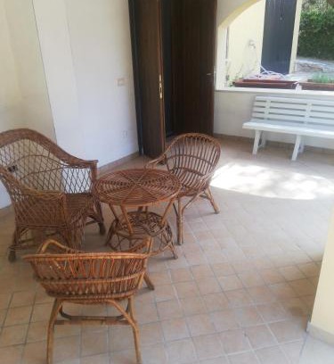 Caprioli Apartment | Pet-Friendly Retreat at Marcello e Lucia with Ocean Views