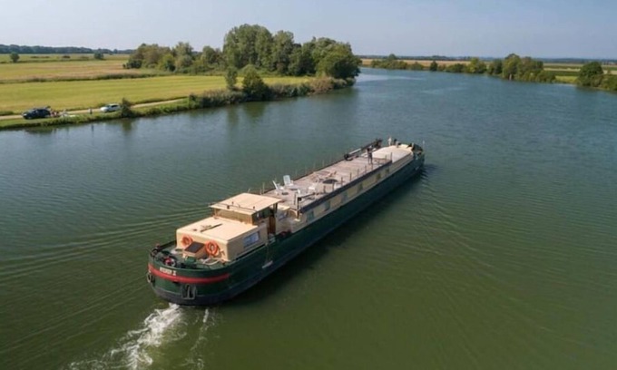 Eckwersheim Boat Rental | Explore Marché de Noël en Alsace: Family-Friendly Getaway