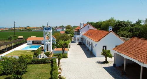 Cartaxo House | Experience Marchanta: Oceanfront Bliss with Great Amenities