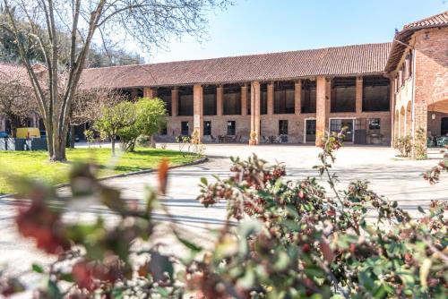 Rocchetta Tanaro House | Guest Rated Marchesi Incisa Winery Lodge with Unique Amenities