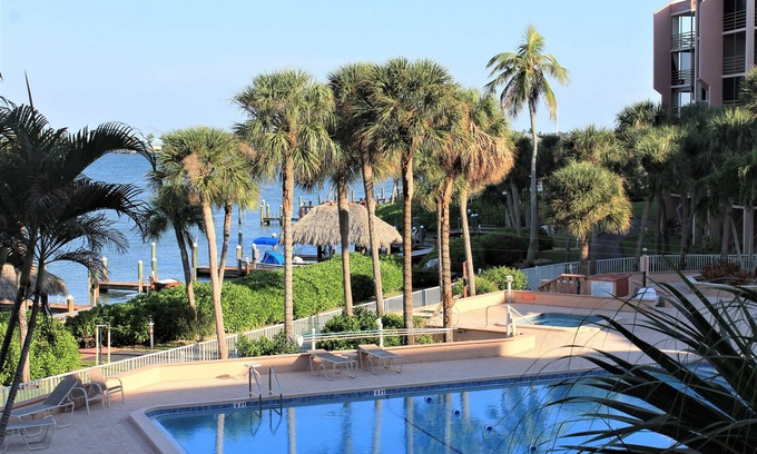 Marco Island Condo | Unwind at Marco Island Riverside Condo with Oceanfront Bliss
