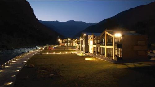 Khyber Pakhtunkhwa Hotel | Discover Marco Polo Resort Kaghan: Family-Friendly Escape