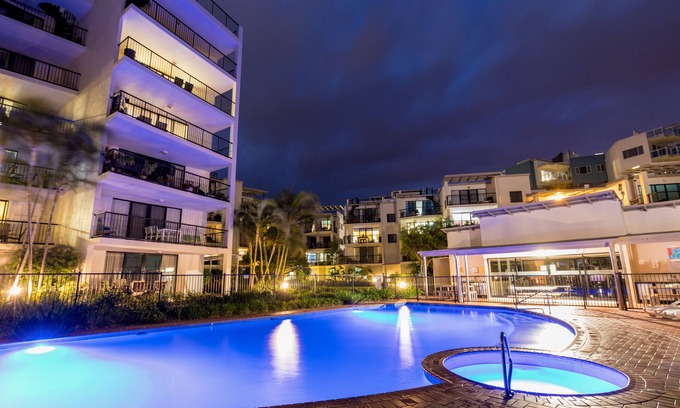 Marcoola Hotel | Relax at Marcoola Beach Resort with Pool and Spa Amenities