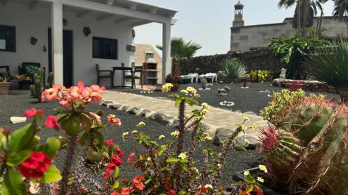 El Cuchillo House | Oceanfront Retreat at Mardelava - Guest Rated 9.1/10