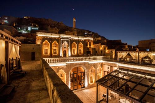 Artuklu Hotel | Experience Mardius Tarihi Konak: Guest Rated 9.8 & Family-Friendly