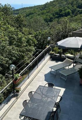 Noli House | Charming Mare E Monti Di Simonetta: Oceanfront Bliss