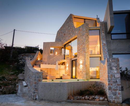 Katakali House | Stunning Villa Mare: Guest Rated 9.9 with Oceanfront Views