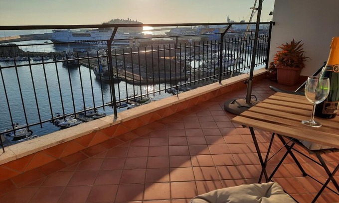 Civitavecchia Apartment | Perfect MARE FUORI APARTMENT for Families - Rated 9.8/10