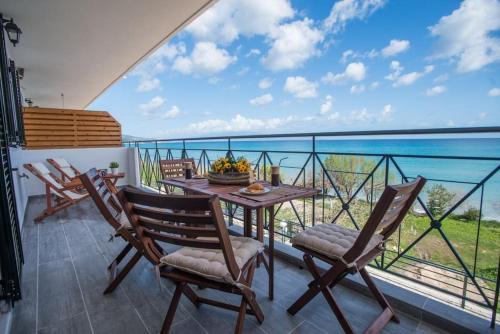 Alykes Apartment | Oceanfront Family Retreat at Mare Nostrum 2, Alykes