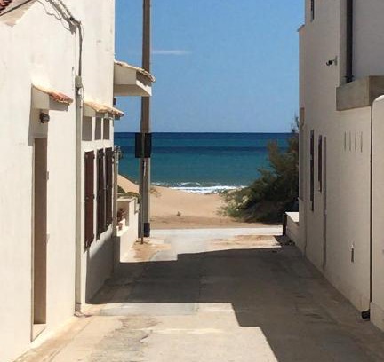 Tre Fontane House | Oceanfront Escape at Mare Nostrum TF: Rated 9/10 by Guests