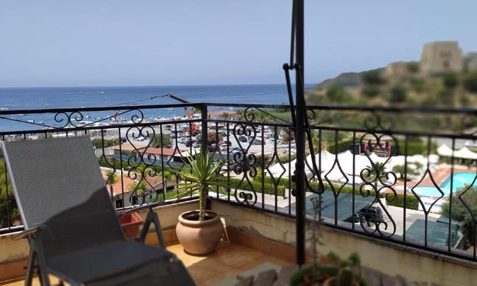 Scalea Apartment | Experience Mare Scalea: Pet Friendly & Family Welcoming