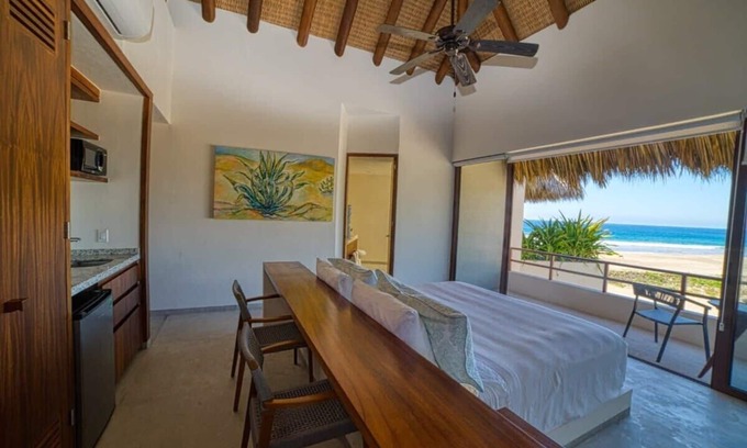 Ixtapa - Zihuatanejo Villa | Family-Friendly Getaway at Marea F29 Hotel