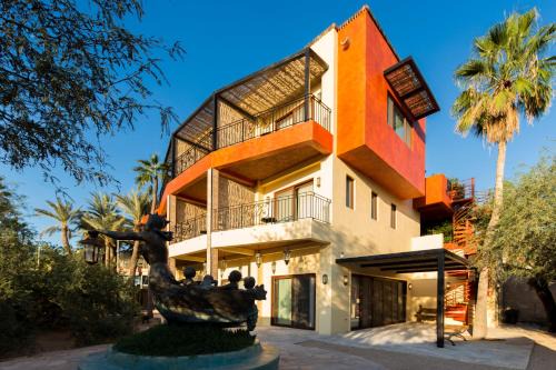 La Paz Hotel | Experience Oceanfront Bliss at Marea La Paz - 4 Star Stay
