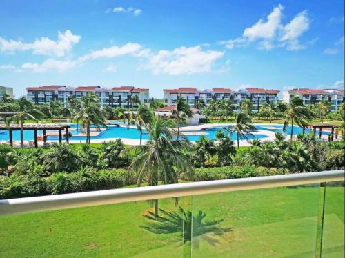 Puerto Juarez Apartment | Unforgettable Mareazul Playa del Carmen with Oceanfront Views