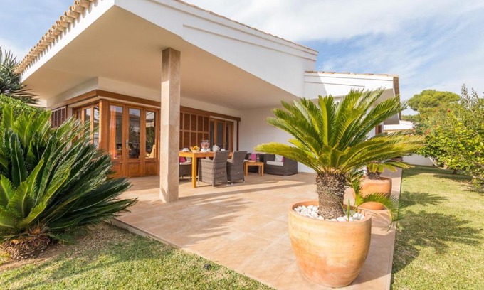 Muro Villa | Oceanfront Escape at Margarita Pins: Rated 9.4/10