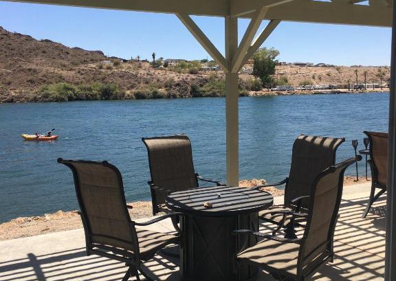 Parker Dam House | Experience Margaritaville at River Lodge: Pet-Friendly Fun!