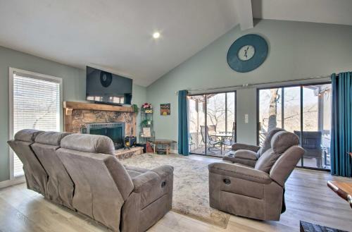 Osage Beach House | Margaritaville Golf Course Oasis with Pool & Hot Tub!