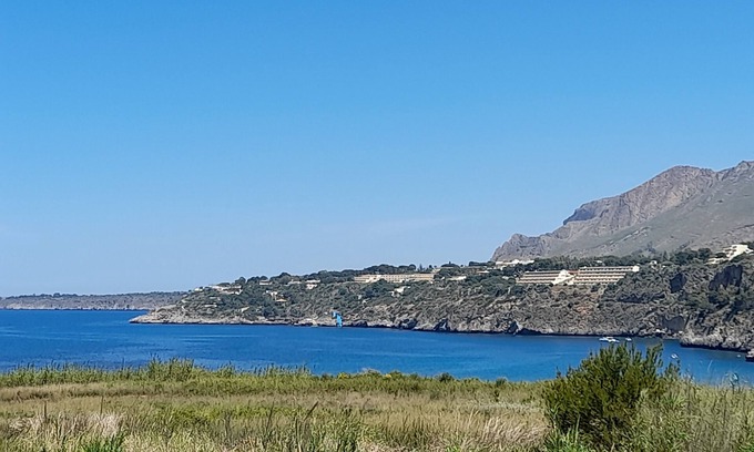 Trappeto Apartment | Tranquil Margherita's Nest by the Sea with Ocean Views