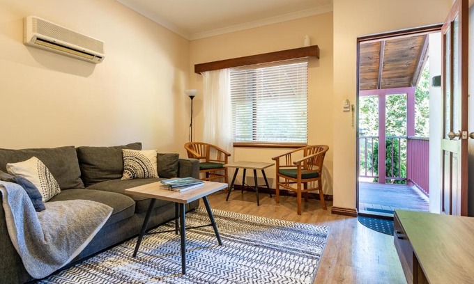 Margaret River Apartment | Relaxing Retreat at The River with Pool Access