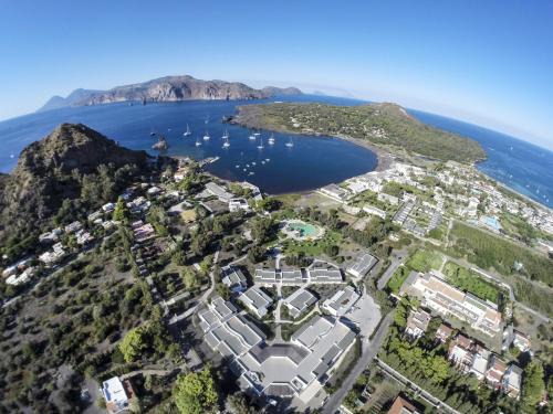 Vulcano Porto Hotel | Elevate Your Stay at Mari del Sud Resort - 4-Star Oasis