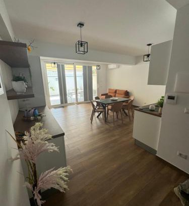 Santa Teresa di Riva Apartment | Maria Apartment: Family-Friendly with Oceanfront Views