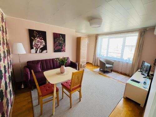Kuressaare Apartment | Cozy Maria Apartment: Pet & Child Friendly Retreat