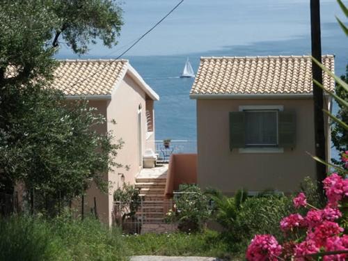 Gimari House | Family-Friendly Retreat at Maria Corfu Loustri - Rated 9/10