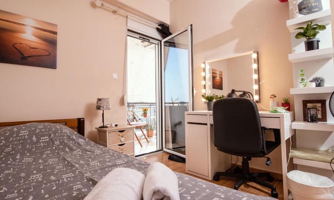 Spata-Artemida House | Enjoy Maria's Room: Pet-Friendly Retreat with Breakfast