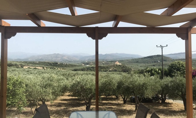 Vasilopoulo Cottage | Cozy Maria's Sweet Home: Pet-Friendly with Ocean Views
