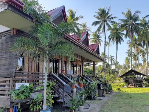 San Vicente House | Enjoy Oceanfront Serenity at Marianne's Guest House