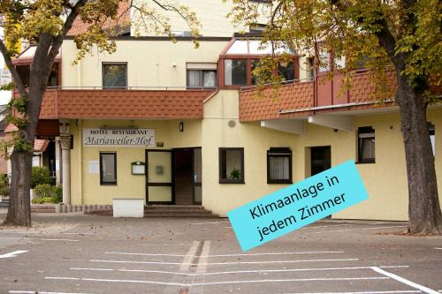 Mariaweiler-Hoven Hotel | Discover Mariaweiler Hof: Highly Rated & Pet Friendly Stay