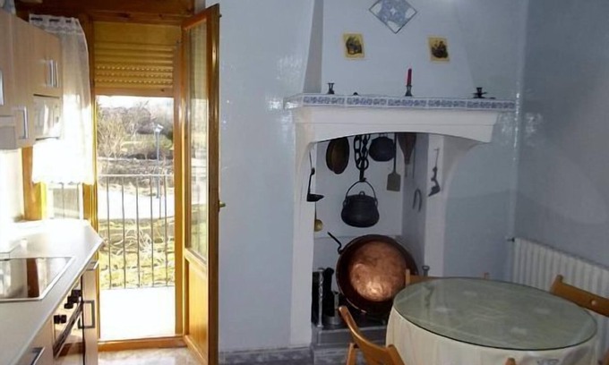 Biescas Cottage | Top-Rated Maribel Tourist Apartment with Spa & Kitchen