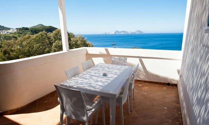 Le Forna Apartment | Discover Maridea Ponza: Beautiful Apartment with Sea View