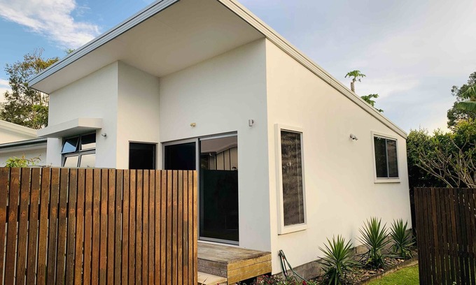 Byron Bay Apartment | Unforgettable Marie’s Byron Getaway with Oceanfront Pool