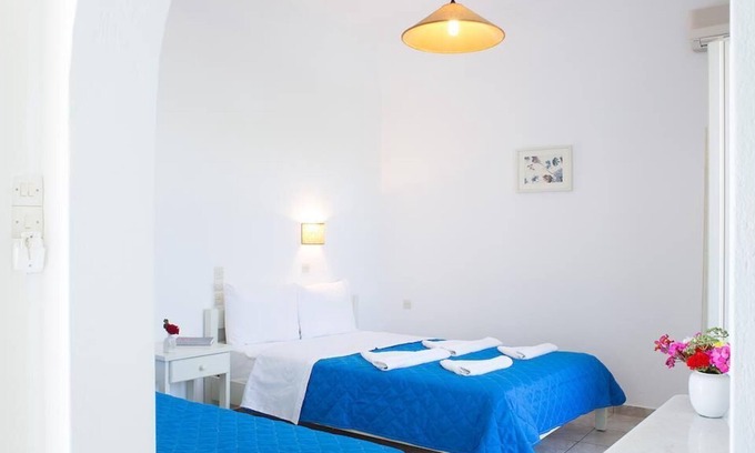 Parasporos Apartment | Marili Apartments, Apt#6 by the sea