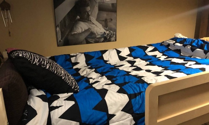 Regina House | Cozy Marilyn Monroe Bungalow with Shuttle Service