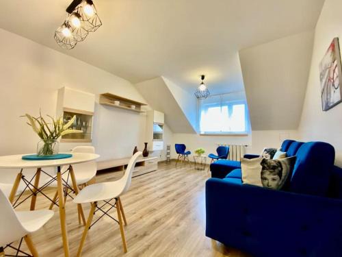 Kostrzyn Apartment | Marilyn Hotel: Family-Friendly Stay with 9/10 Guest Rating