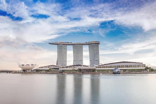 Marina Bay Hotel | Experience Marina Bay Sands: 5-Star Oceanfront Retreat